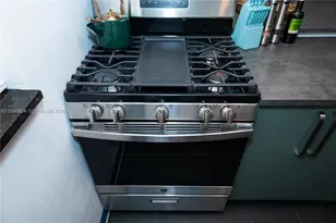 224 Meridian Ave, Miami Beach, FL 33139 - Photo 17