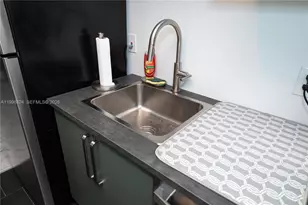 224 Meridian Ave, Miami Beach, FL 33139 - Photo 23