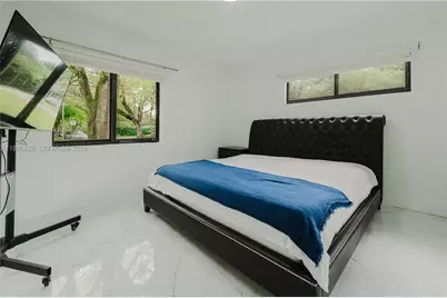 13236 NE 4th Ave, North Miami, FL 33161 - Photo 17