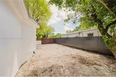 13236 NE 4th Ave, North Miami, FL 33161 - Photo 11