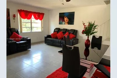 1300 W 53rd St #35, Hialeah, FL 33012 - Photo 9