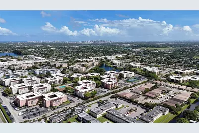 2861 Somerset Dr #301, Lauderdale Lakes, FL 33311 - Photo 11