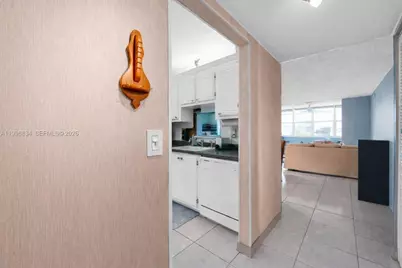 2861 Somerset Dr #301, Lauderdale Lakes, FL 33311 - Photo 43