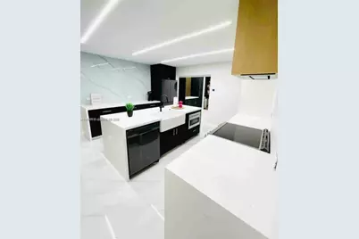 2612 SW 12th St #Main, Miami, FL 33135 - Photo 7