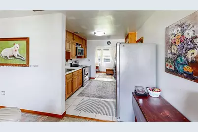 1560 NE 12th St, Homestead, FL 33033 - Photo 15