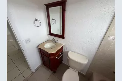 120 Royal Palm Rd #301, Hialeah Gardens, FL 33016 - Photo 17