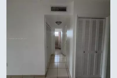 120 Royal Palm Rd #301, Hialeah Gardens, FL 33016 - Photo 11