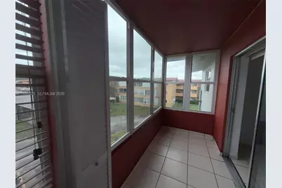 120 Royal Palm Rd #301, Hialeah Gardens, FL 33016 - Photo 27