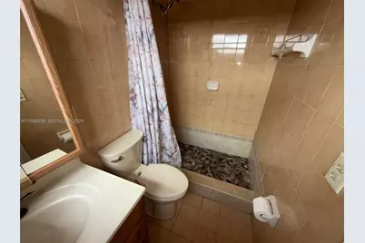 120 Royal Palm Rd #301, Hialeah Gardens, FL 33016 - Photo 21