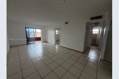 120 Royal Palm Rd #301, Hialeah Gardens, FL 33016 - Photo 7