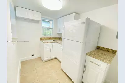2996 NW 93rd St #C, Miami, FL 33147 - Photo 5