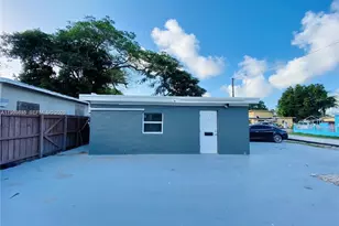 2996 NW 93rd St, Miami, FL 33147 - Photo 13
