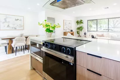 7951 SW 30th St, Davie, FL 33328 - Photo 17