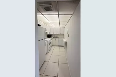 17530 NW 68th Ave #C3010, Hialeah, FL 33015 - Photo 3