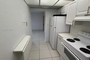 17530 NW 68th Ave, Hialeah, FL 33015 - Photo 5