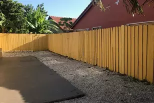 19712 NW 82nd Pl, Hialeah, FL 33015 - Photo 5