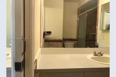 19712 NW 82nd Pl, Hialeah, FL 33015 - Photo 15