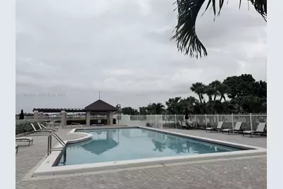 19712 NW 82nd Pl, Hialeah, FL 33015 - Photo 27