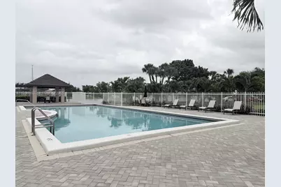 19712 NW 82nd Pl, Hialeah, FL 33015 - Photo 21