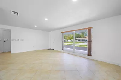 2320 NW 73rd Ave, Sunrise, FL 33313 - Photo 11