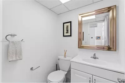 6450 Collins Ave #204, Miami Beach, FL 33141 - Photo 19