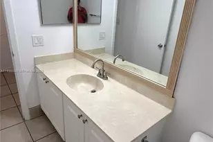 711 N Pine Island Rd, Plantation, FL 33324 - Photo 13