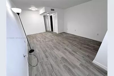 711 N Pine Island Rd #211, Plantation, FL 33324 - Photo 9