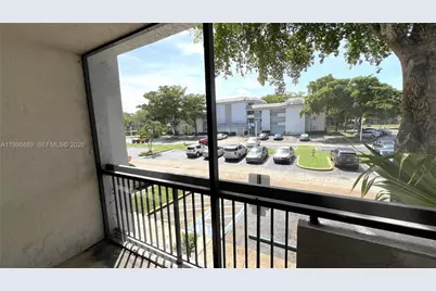 711 N Pine Island Rd #211, Plantation, FL 33324 - Photo 7