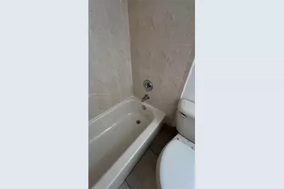 711 N Pine Island Rd #211, Plantation, FL 33324 - Photo 13