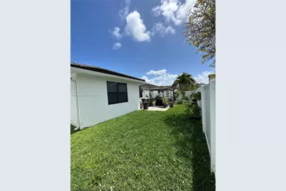 23552 SW 107th Pl, Homestead, FL 33032 - Photo 25