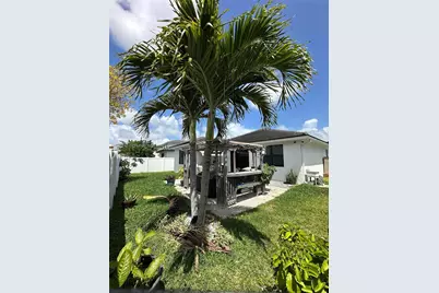 23552 SW 107th Pl, Homestead, FL 33032 - Photo 21