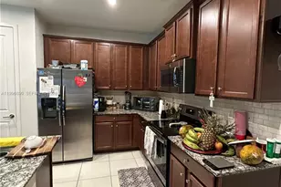 23552 SW 107th Pl, Homestead, FL 33032 - Photo 7