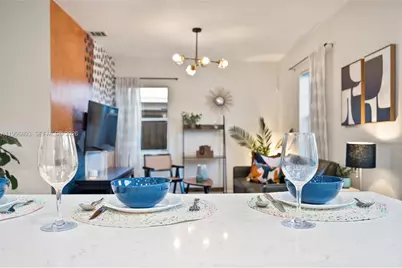 201 NE 16th Ct, Fort Lauderdale, FL 33305 - Photo 17