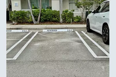 11503 NW 89 St #218, Doral, FL 33178 - Photo 7