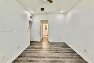 11503 NW 89th St, Doral, FL 33178 - Photo 21