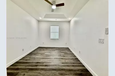 11503 NW 89 St #218, Doral, FL 33178 - Photo 19