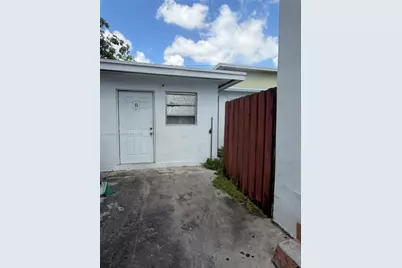 634 SW 10th Ave, Miami, FL 33130 - Photo 5
