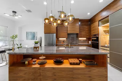 3870 E Hibiscus St, Weston, FL 33332 - Photo 21