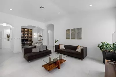 3870 E Hibiscus St, Weston, FL 33332 - Photo 15