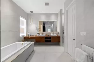 3870 E Hibiscus St, Weston, FL 33332 - Photo 39