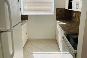 11945 NE 19th Dr, North Miami, FL 33181 - Photo 5