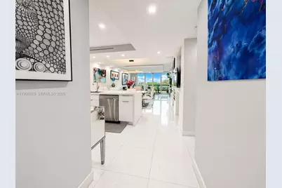 2370 NE 135th St #405, North Miami, FL 33181 - Photo 5