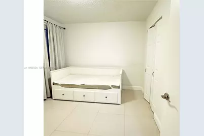 6801 Harding Ave #301, Miami Beach, FL 33141 - Photo 3