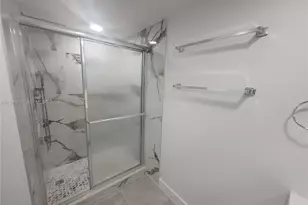 1275 W 35th St, Hialeah, FL 33012 - Photo 25