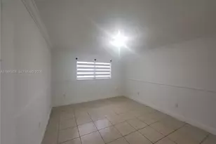1275 W 35th St, Hialeah, FL 33012 - Photo 19
