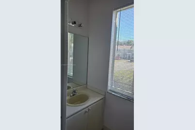 2755 SE 15th #101, Homestead, FL 33035 - Photo 5