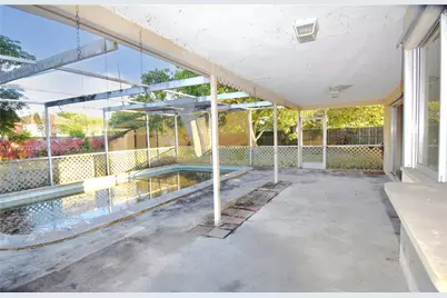 8300 NW 24th Ct, Sunrise, FL 33322 - Photo 19