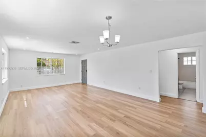 361 E 39th St #1, Hialeah, FL 33013 - Photo 7