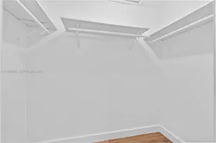 361 E 39th St, Hialeah, FL 33013 - Photo 29