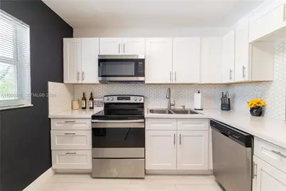 3900 NW 76th Ave #212, Sunrise, FL 33351 - Photo 9